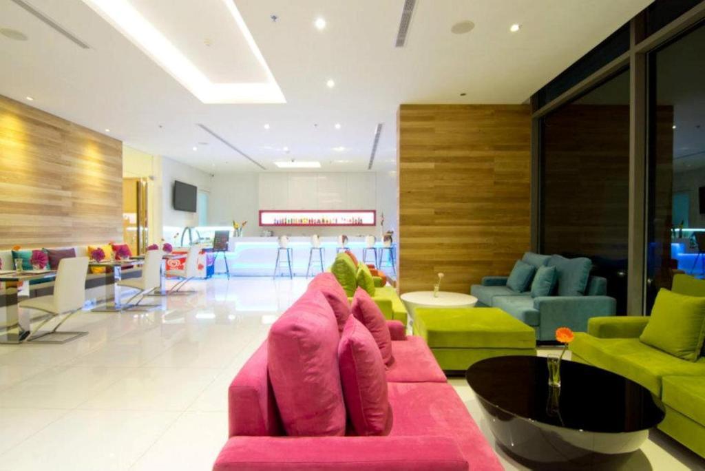 Seven Zea Chic Hotel Pattaya Exterior foto