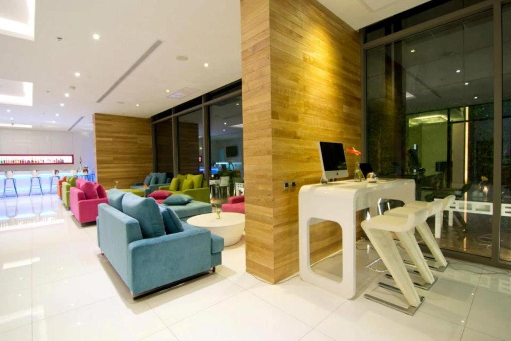 Seven Zea Chic Hotel Pattaya Exterior foto